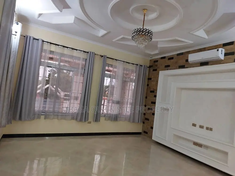 5bdrm Bungalow in Goba  Kwa  Awadh for sale in Goba