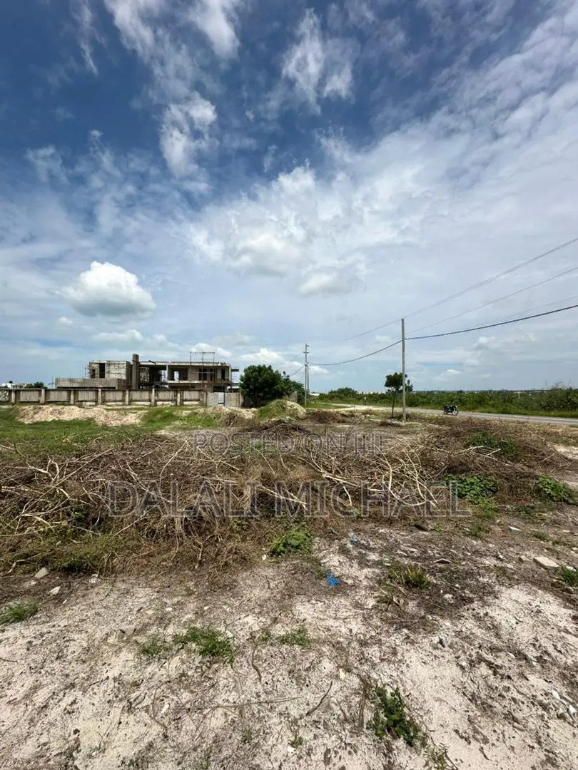 566 SQMS Mbweni JKT Block 8 in Mbweni