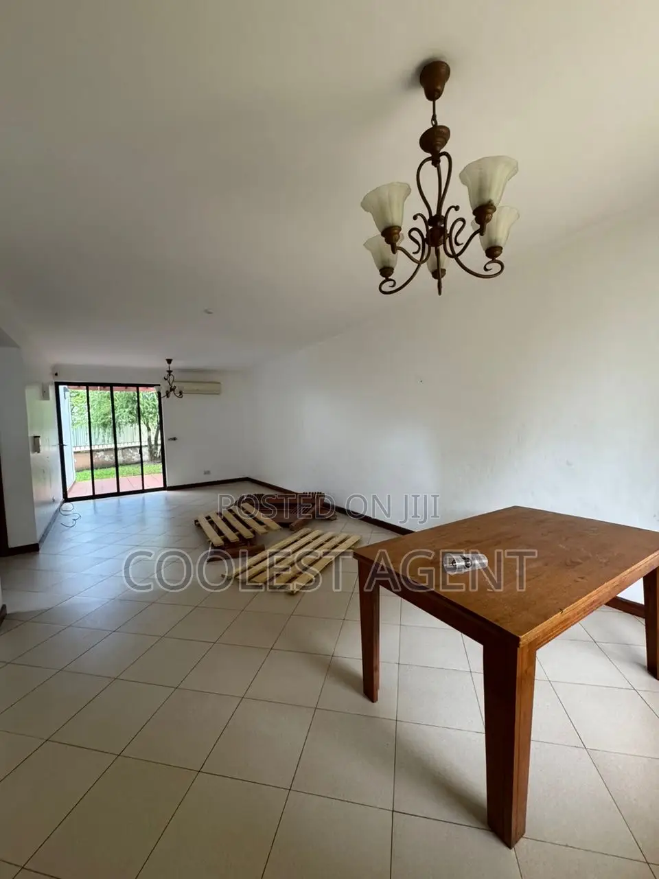 3bdrm Villa in Mbezibeach, Kinondoni for rent in Kinondoni