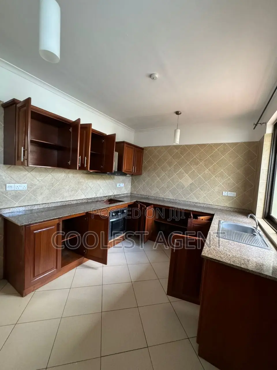 3bdrm Villa in Mbezibeach, Kinondoni for rent in Kinondoni