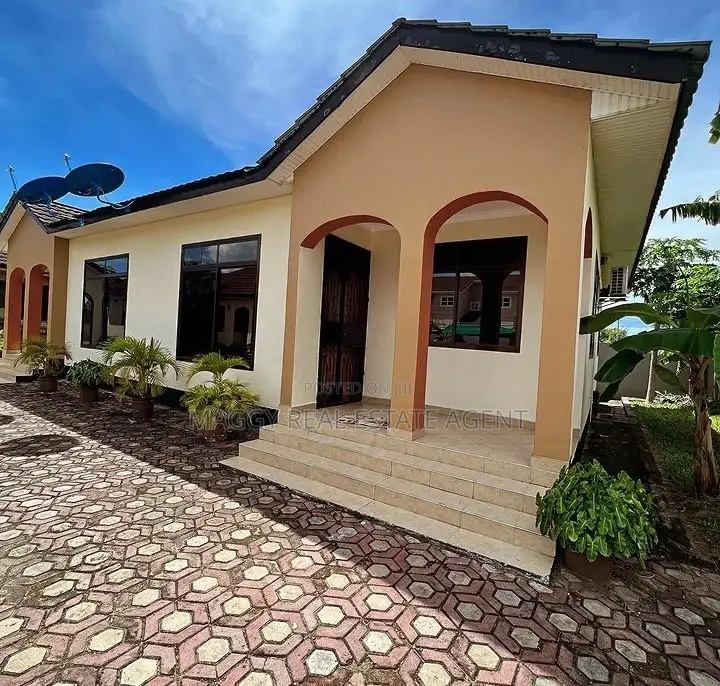 Furnished 2bdrm House in Mbweni Ubungo for rent in Mbweni