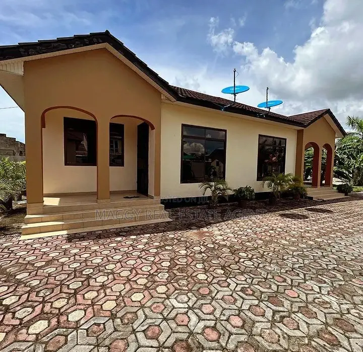 Furnished 2bdrm House in Mbweni Ubungo for rent in Mbweni
