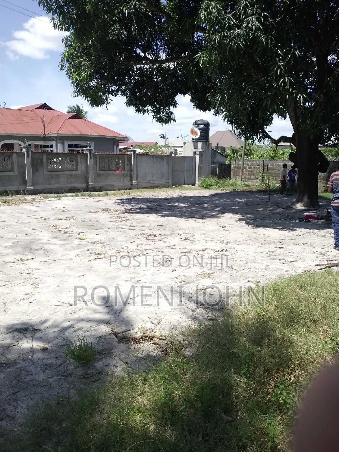 Eneo Sqmita 225 Linauzwa Milioni 2.5 Lipo Majohe Chuo Rada. in Ukonga
