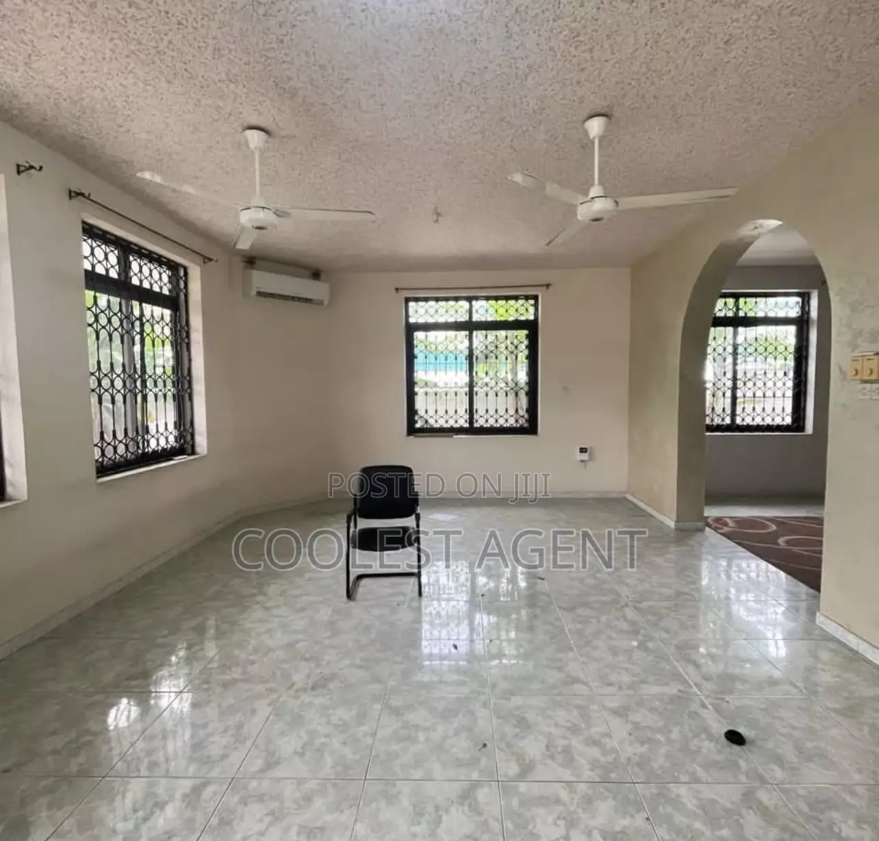 6bdrm Bungalow in Msasani, Kinondoni for rent in Kinondoni