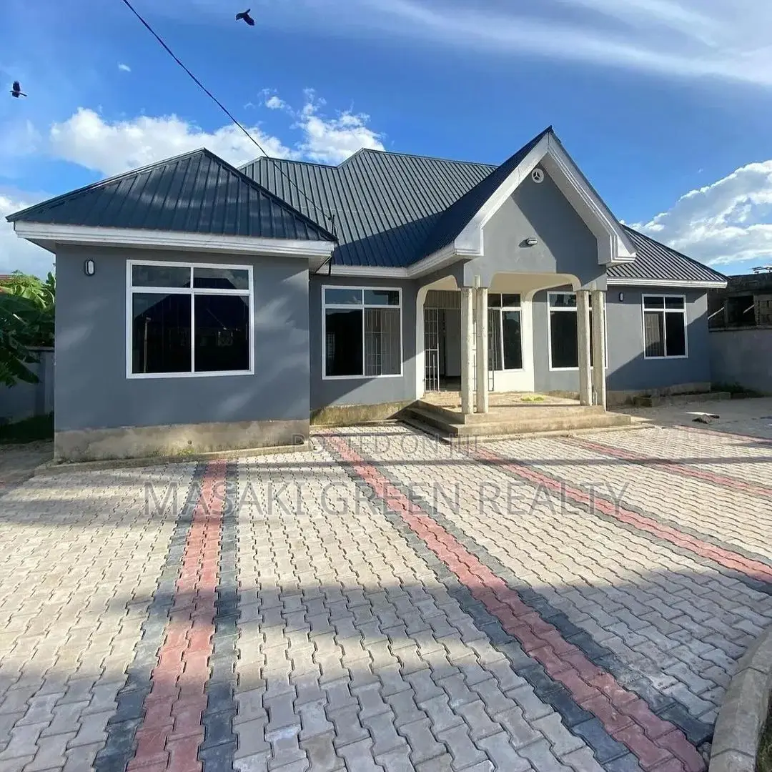 4bdrm House in Mbweni Malindi, Kinondoni for sale in Kinondoni