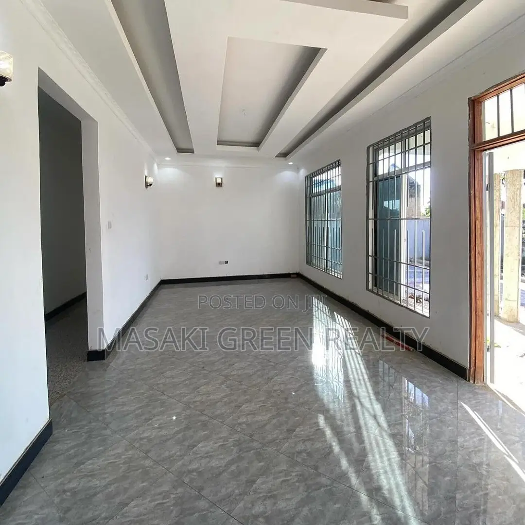 4bdrm House in Mbweni Malindi, Kinondoni for sale in Kinondoni