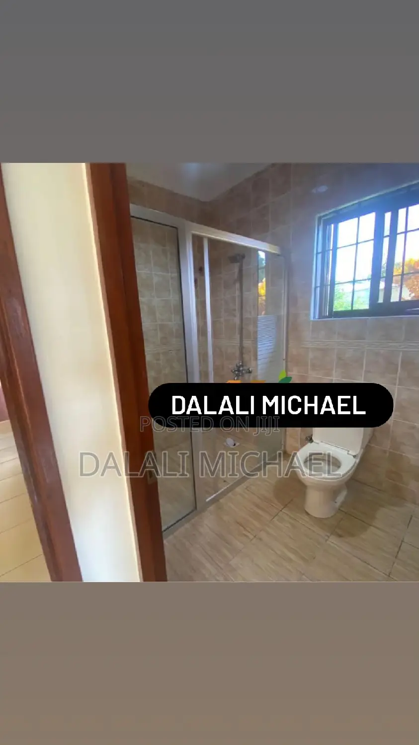 5bdrm Bungalow in Ada Estate for rent in Ada Estate