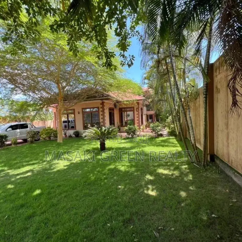 5bdrm House in Salasala, Kinondoni for sale in Kinondoni