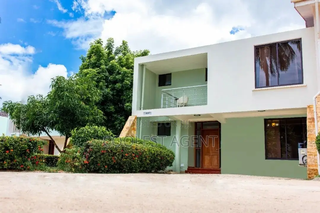 Furnished 3bdrm Villa in Mbezibeach, Kinondoni for rent in Kinondoni