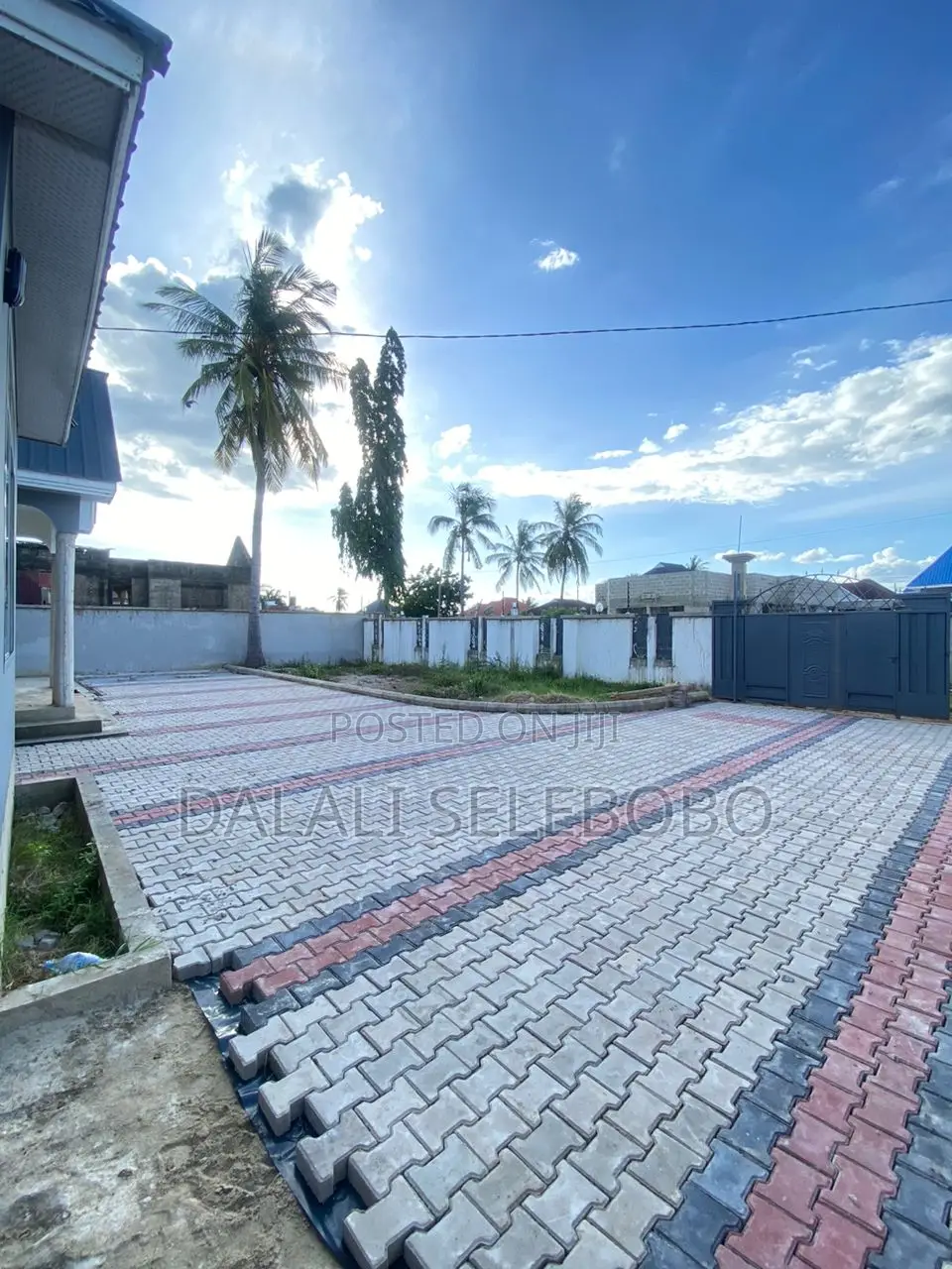 4bdrm Bungalow in Mbweni Mpiji for rent in Mbweni
