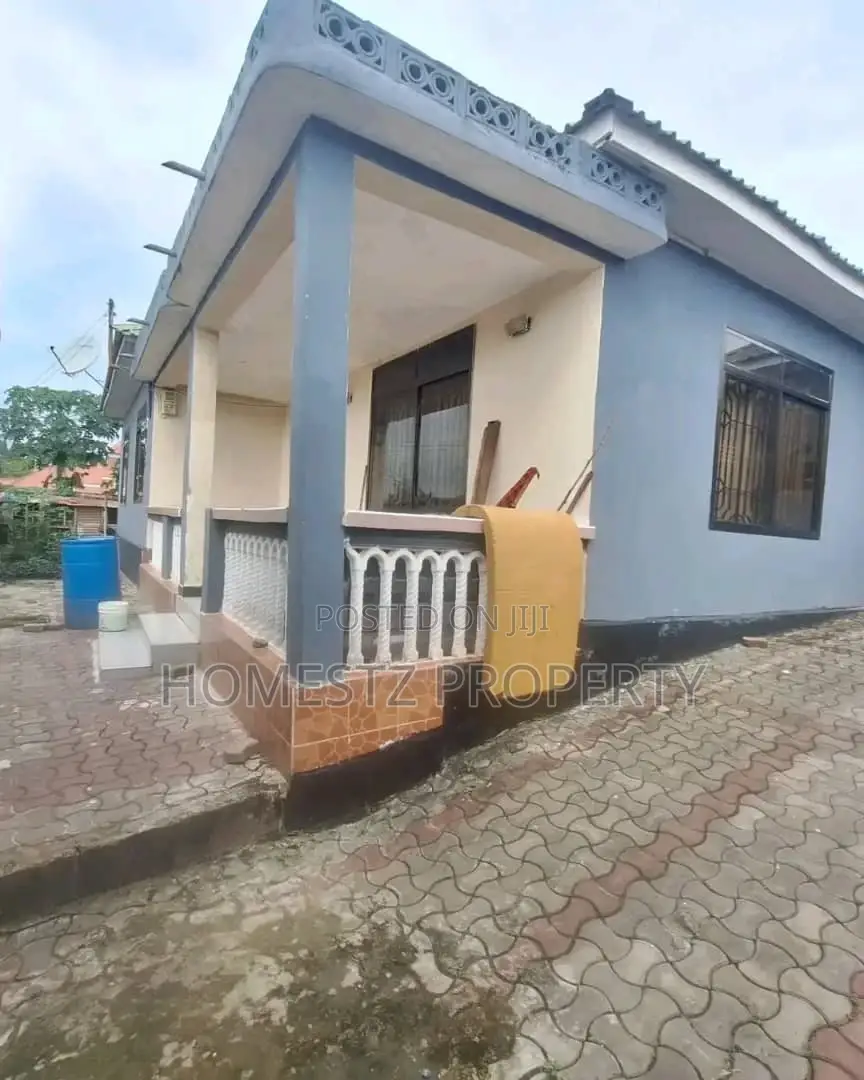 3bdrm House in Kimara, Kinondoni for sale in Kinondoni
