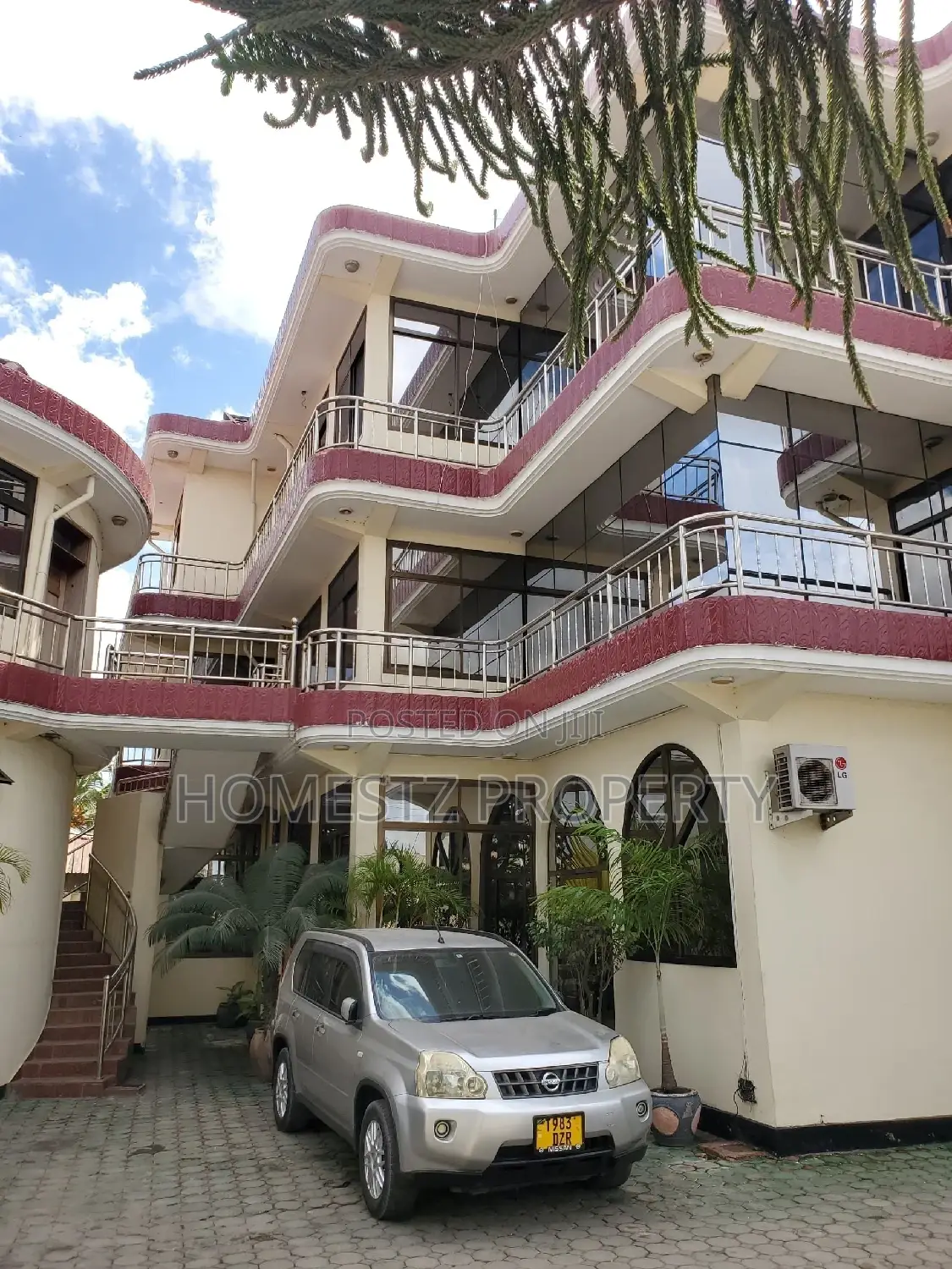 20bdrm Apartment in Kinondoni for sale in Kinondoni