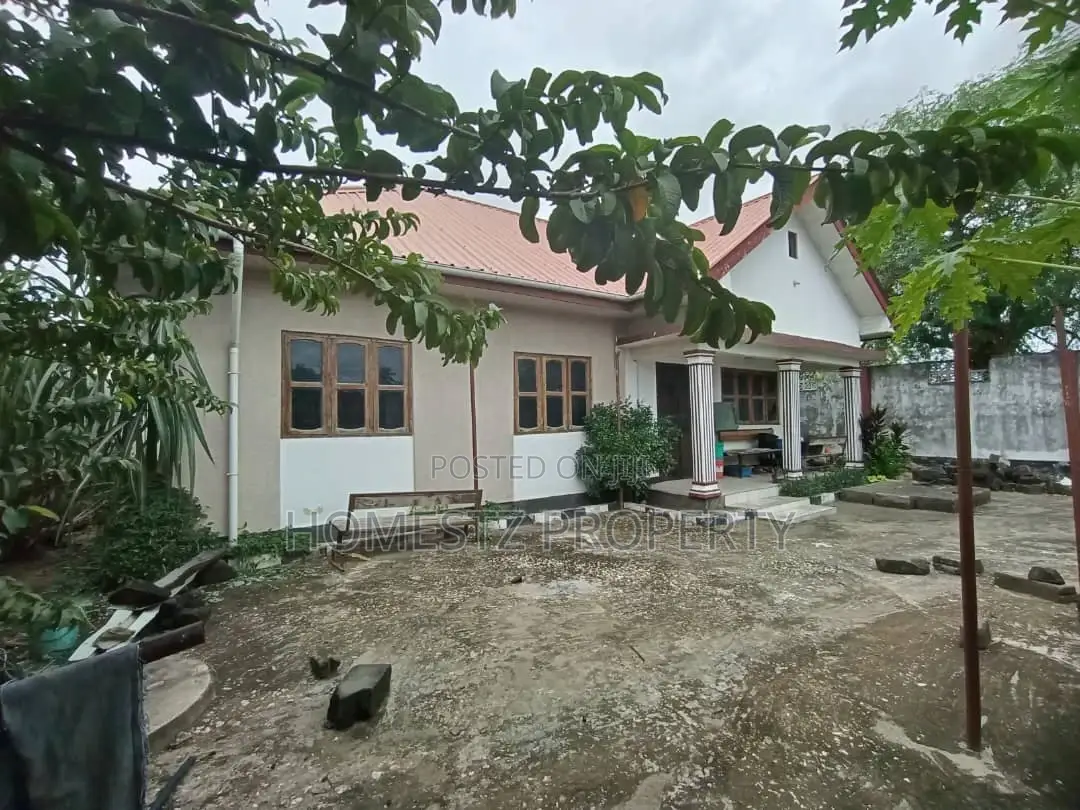 3bdrm House in Madale Polisi, Kinondoni for sale in Kinondoni