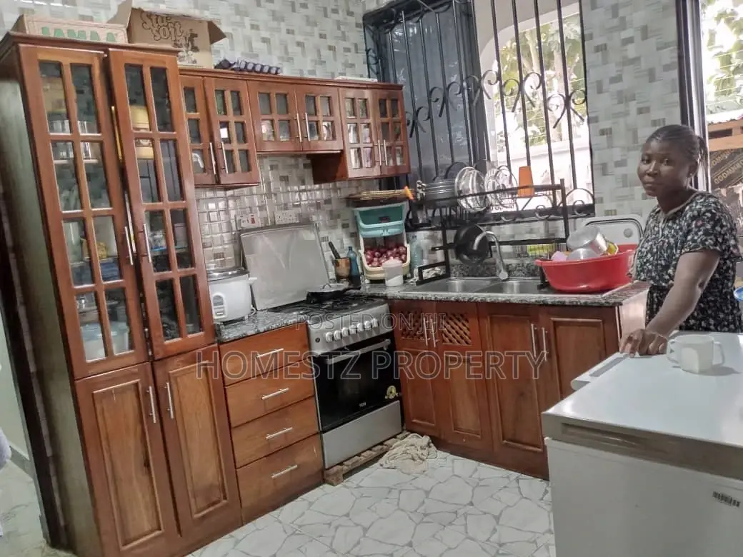 3bdrm House in Boko Basihaya, Kinondoni for sale in Kinondoni