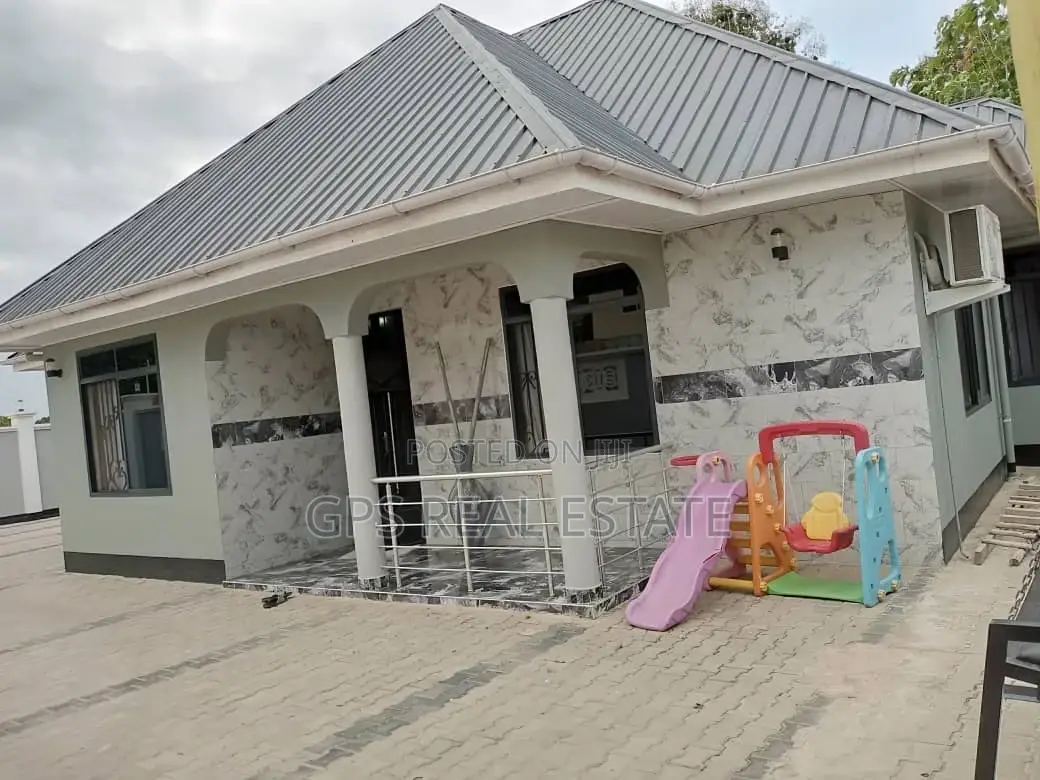 3bdrm House in Boko Basihaya, Kinondoni for sale in Kinondoni