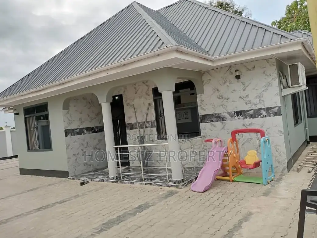 3bdrm House in Boko Basihaya, Kinondoni for sale in Kinondoni
