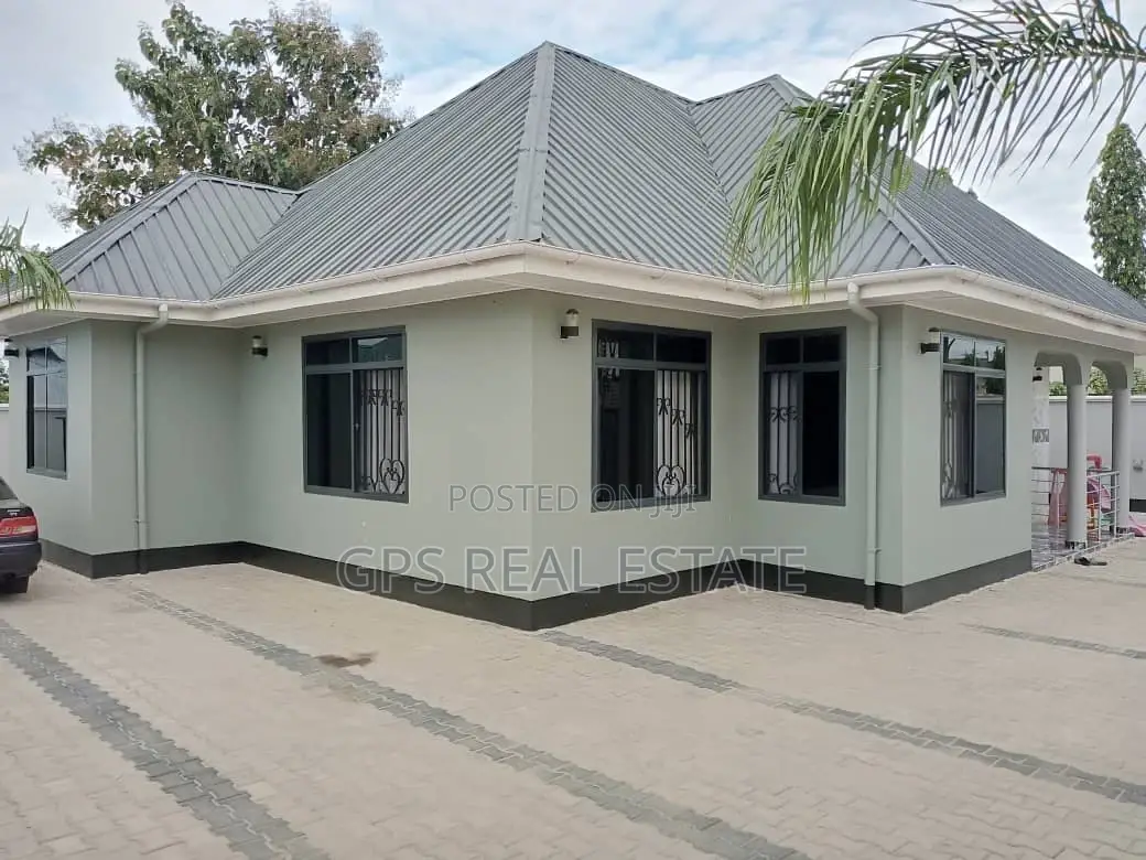 3bdrm House in Boko Basihaya, Kinondoni for sale in Kinondoni