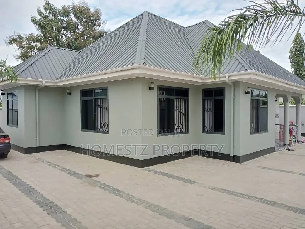3bdrm House in Boko Basihaya, Kinondoni for sale in Kinondoni
