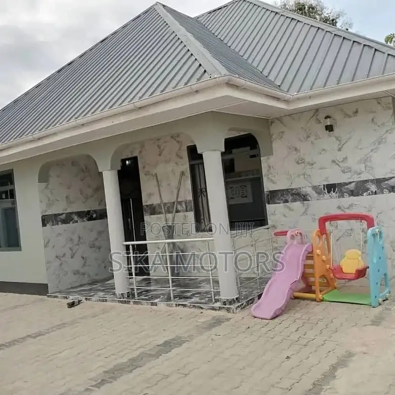 3bdrm House in Basihaya, Kinondoni for sale in Kinondoni