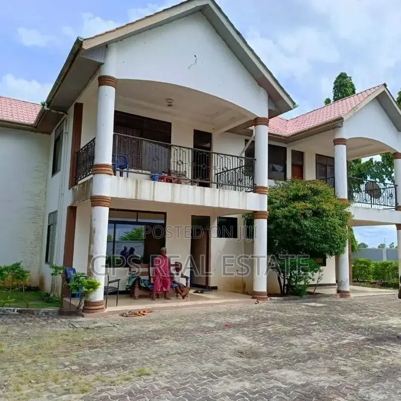 6bdrm House in Tuangoma, Kigamboni for sale in Kigamboni