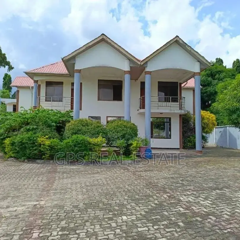 6bdrm House in Tuangoma, Kigamboni for sale in Kigamboni