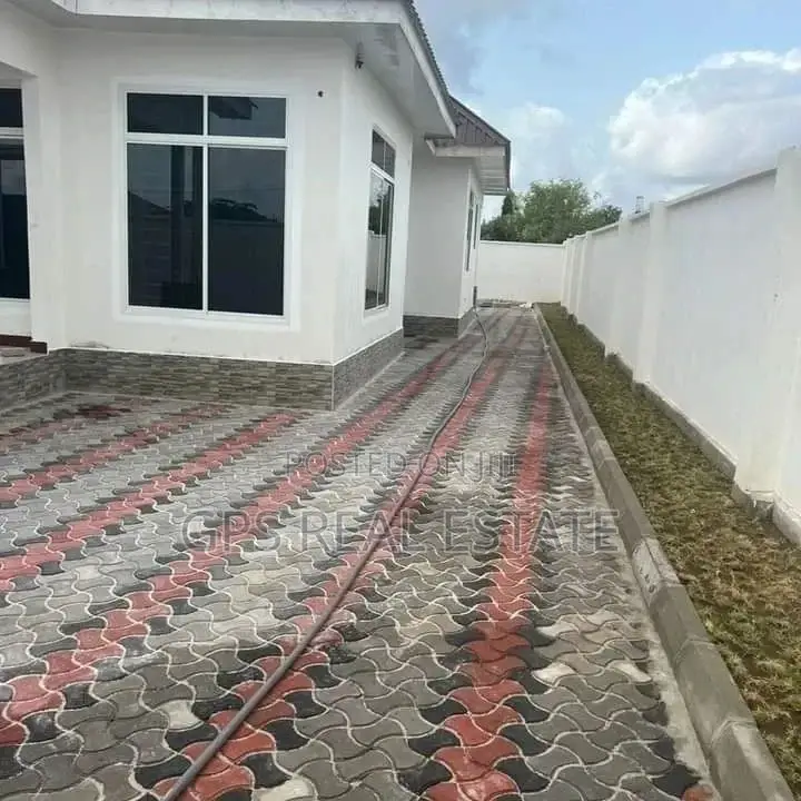 4bdrm House in Dege, Kigamboni for sale in Kigamboni