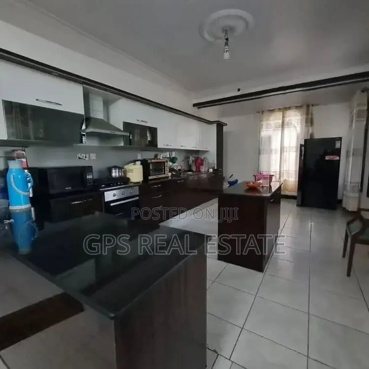 4bdrm Mansion in Mbezi Beach, Kinondoni for sale in Kinondoni