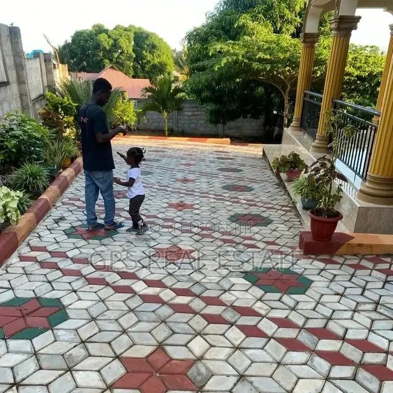 3bdrm House in Pugu Kajiungeni, Ilala for sale in Ilala