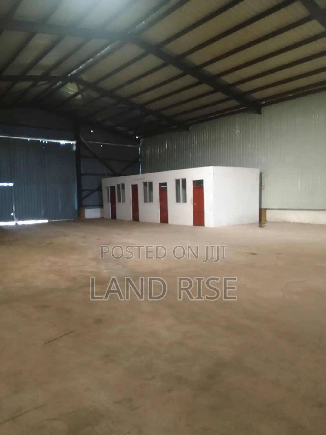 1800 SQM Warehouse in Bagamoyo Zinga in Zinga