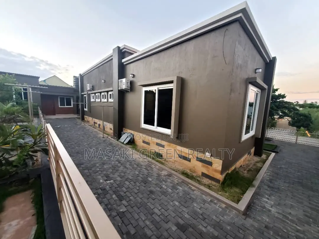 3bdrm House in Madale Mivumoni, Kinondoni for sale in Kinondoni