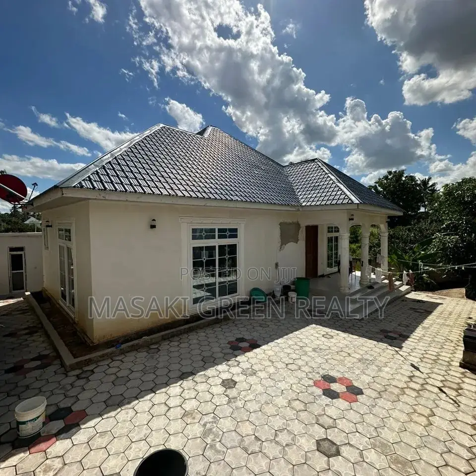 4bdrm House in Madale, Kinondoni for sale in Kinondoni