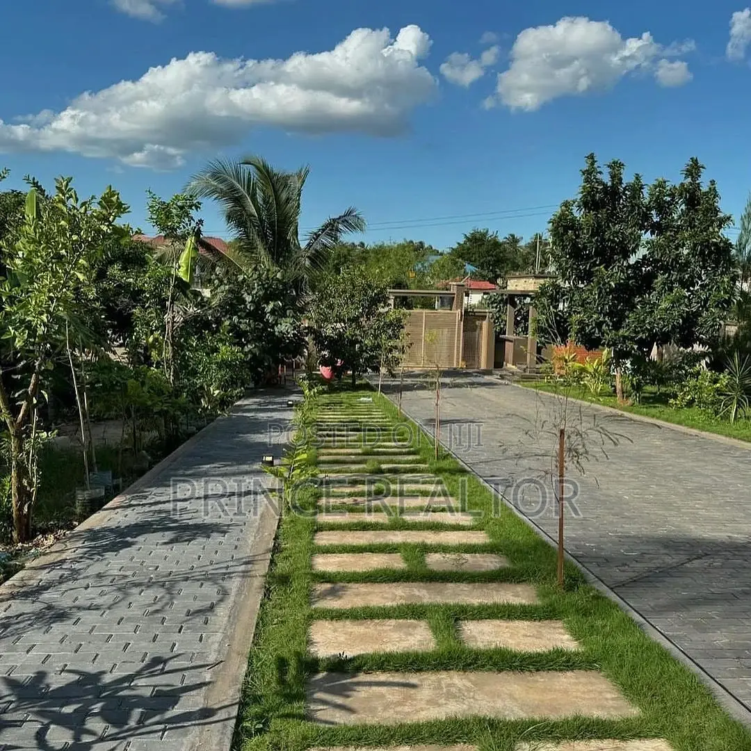 3bdrm House in Goba Njia Ya Madale, Kinondoni for sale in Kinondoni