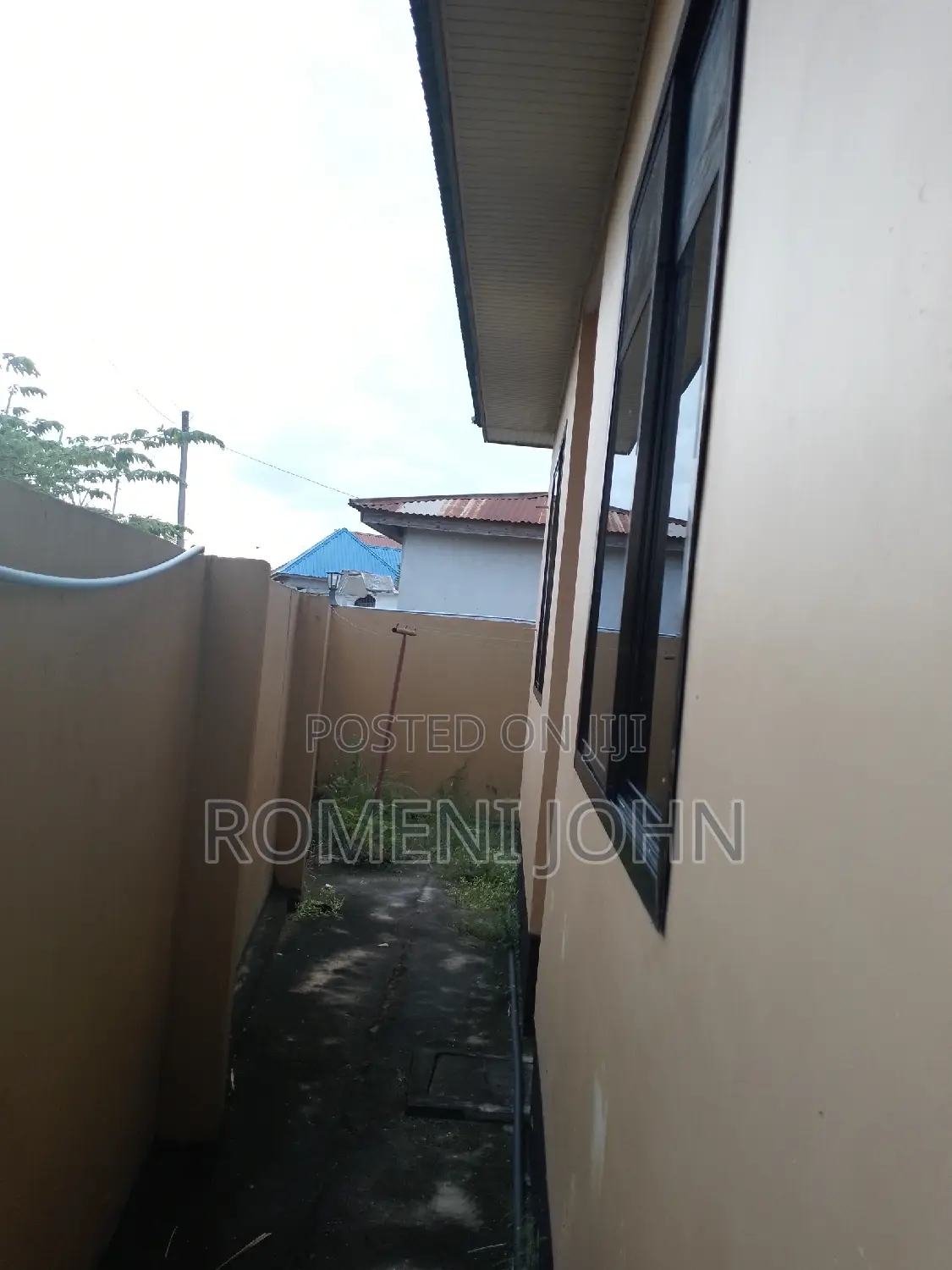 Gesti Ya Vyumba 8 Self Inapangishwa Lak 6 Kwa Mwezi. in Ilala