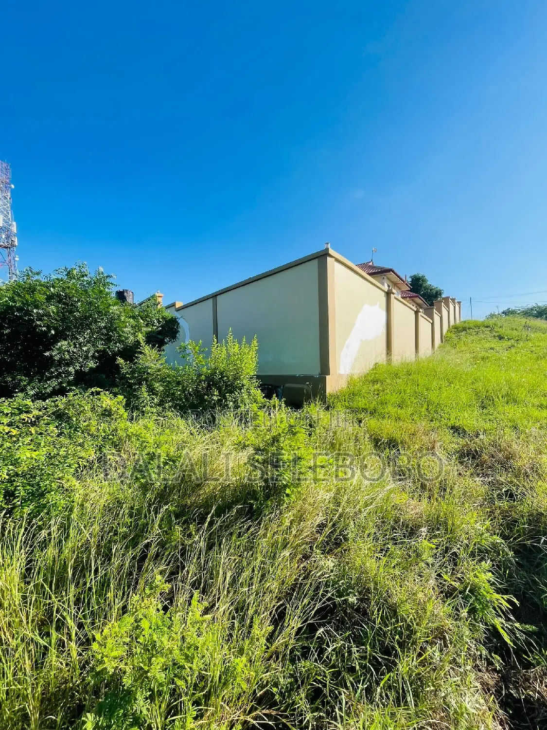 Plot Sale at Makongo Juu Pakubwa Sana in Kinondoni