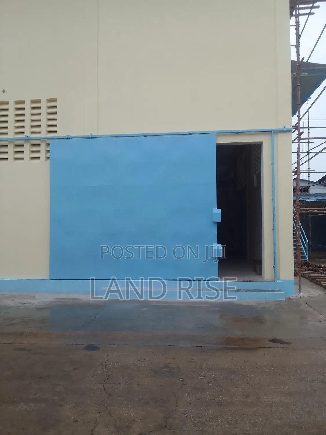 300 SQM in Nyerere Road in Vingunguti