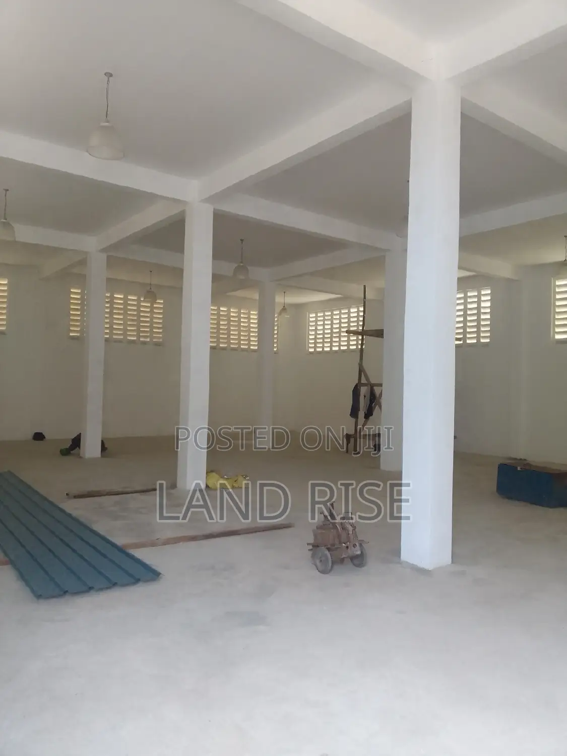 300 SQM in Nyerere Road in Vingunguti