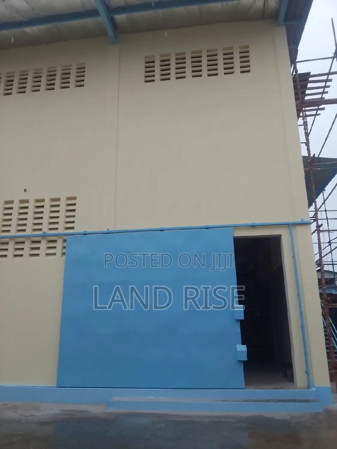 300 SQM in Nyerere Road in Vingunguti