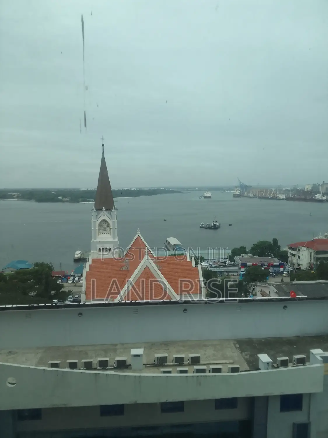 105 SQM Office Space in Posta in Kivukoni