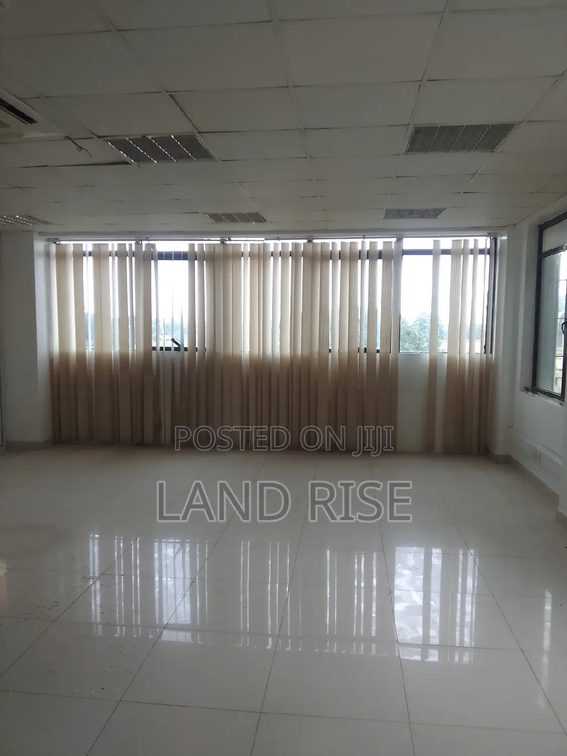 Office Space in Kariakoo in Gerezani