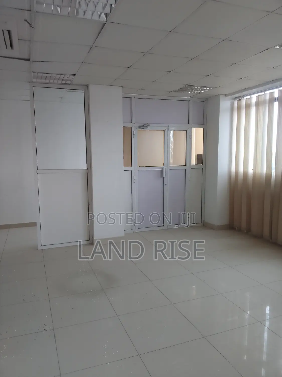 Office Space in Kariakoo in Gerezani