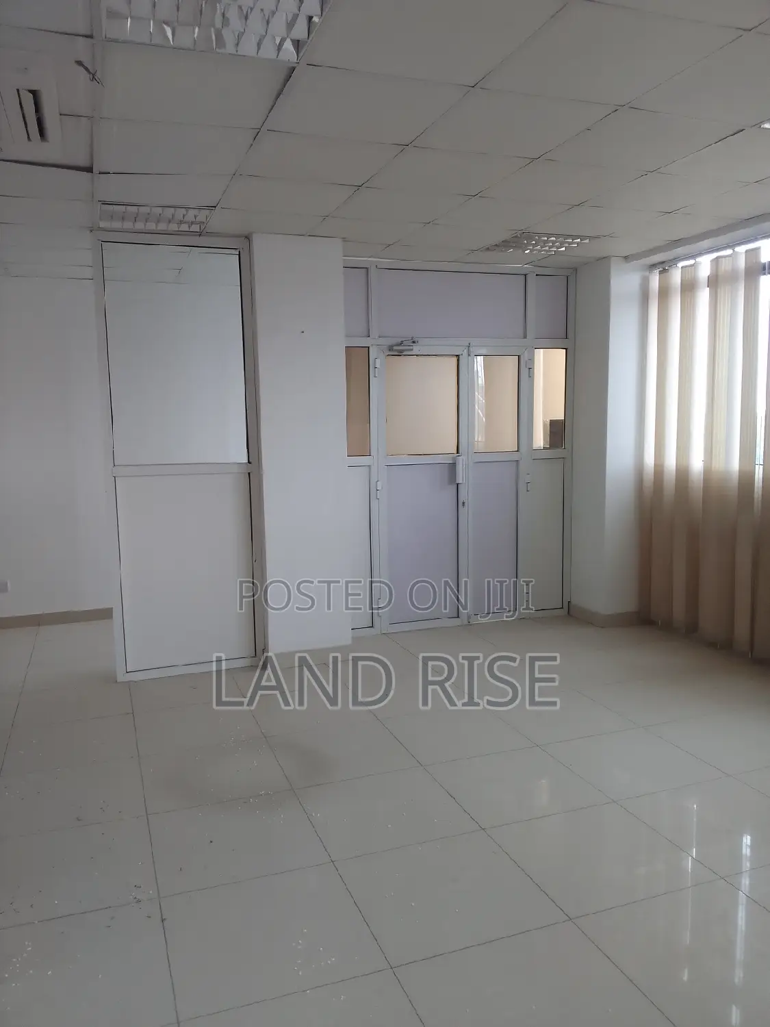 Office Space in Kariakoo in Gerezani