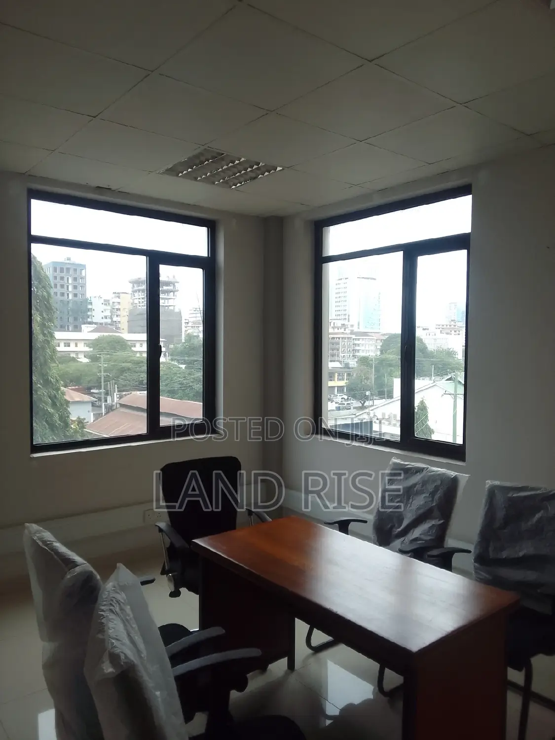 420 SQM Office Space in Gerezani
