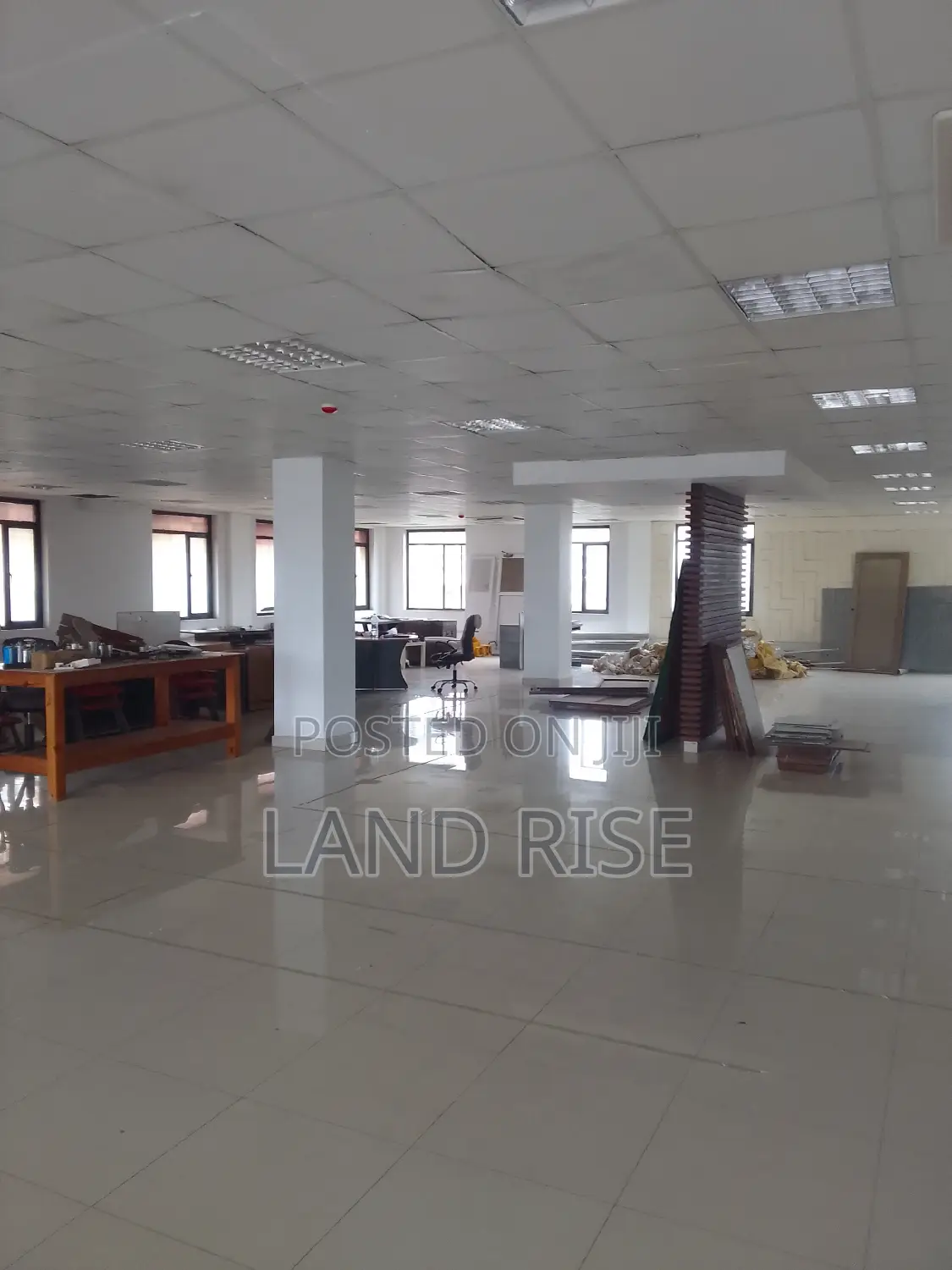 420 SQM Office Space in Gerezani