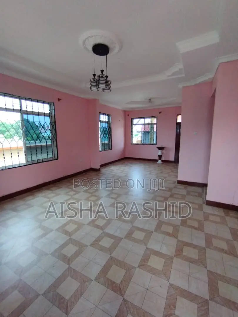 3bdrm House in Kinondoni for rent in Kinondoni