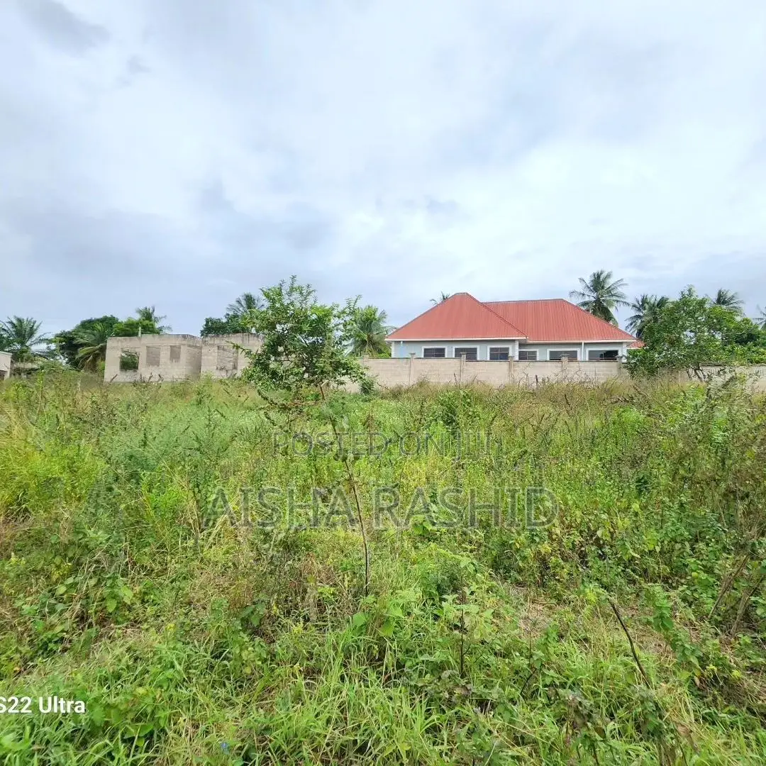 Kwanja Kizur Kwa Ajili Ya Makazi in Kinondoni