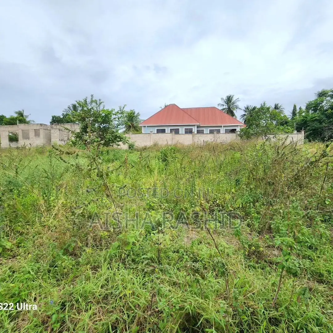 Kwanja Kizur Kwa Ajili Ya Makazi in Kinondoni
