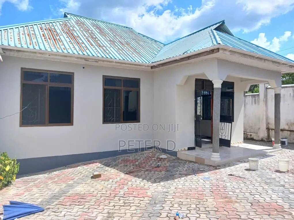 3bdrm House in Mbezi for sale in Mbezi