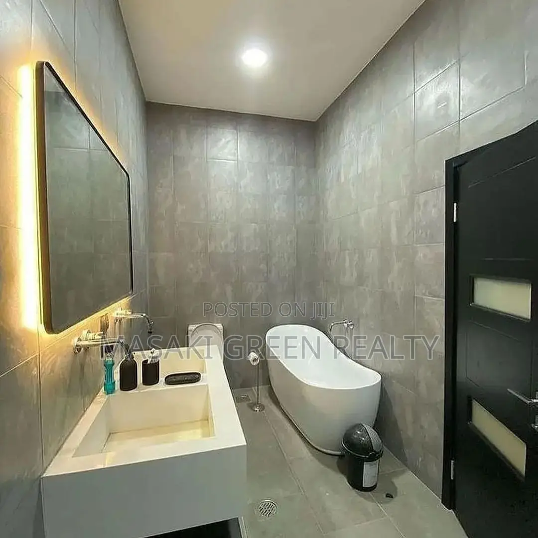 4bdrm Mansion in Mbweni, Kinondoni for sale in Kinondoni
