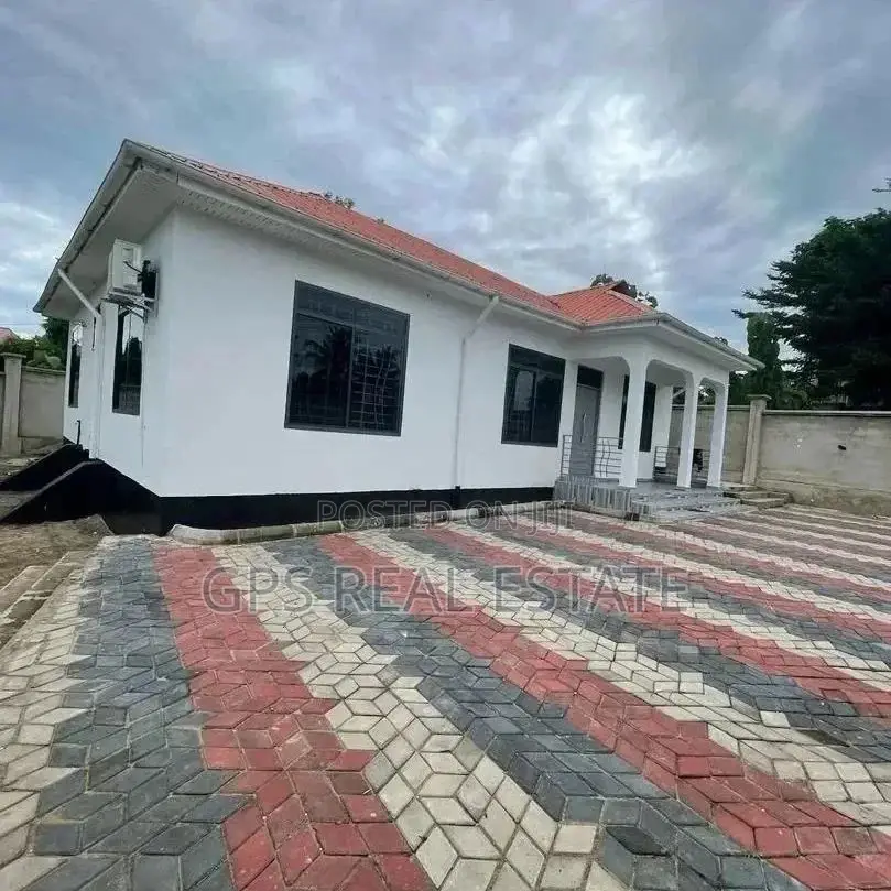 3bdrm House in Madale, Kinondoni for sale in Kinondoni