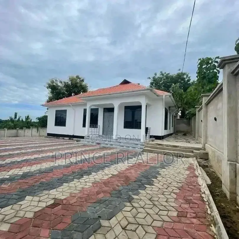 3bdrm House in Madale, Kinondoni for sale in Kinondoni